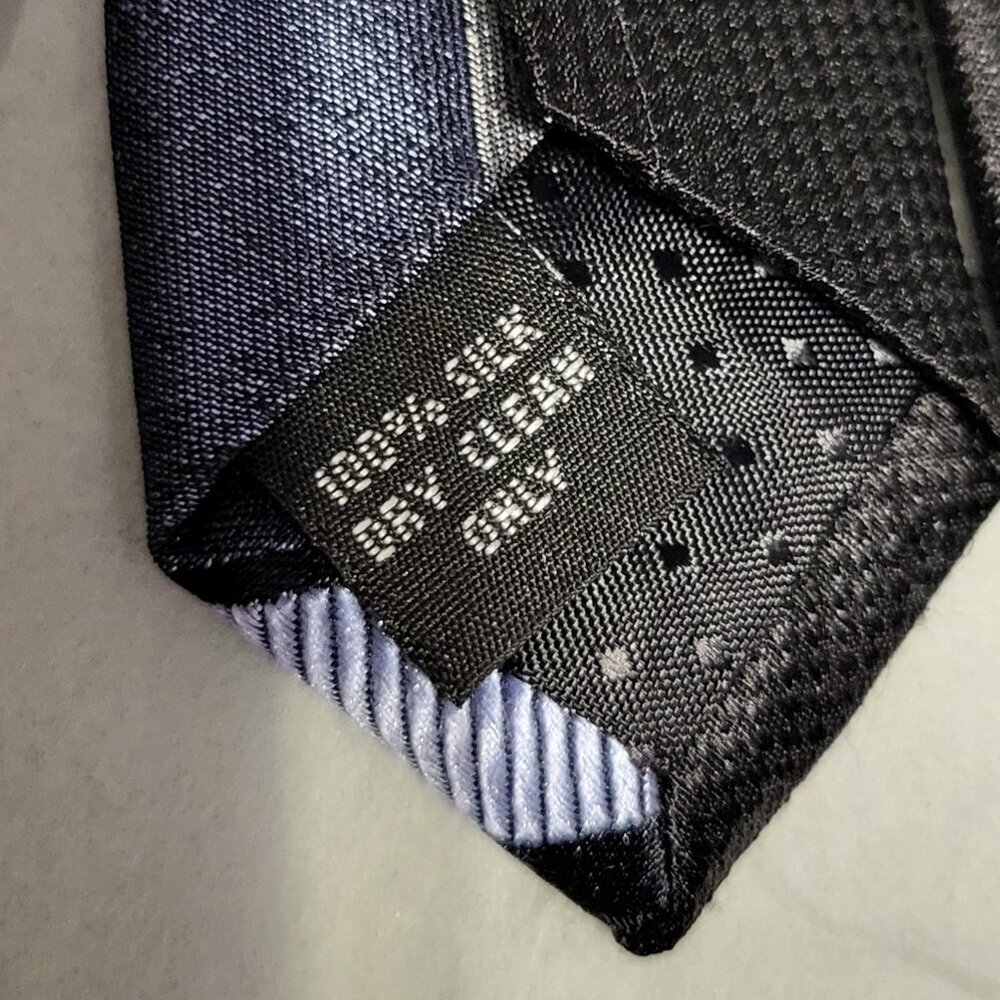 PIERRE CARDIN SILK TIE - Picture 4 of 5